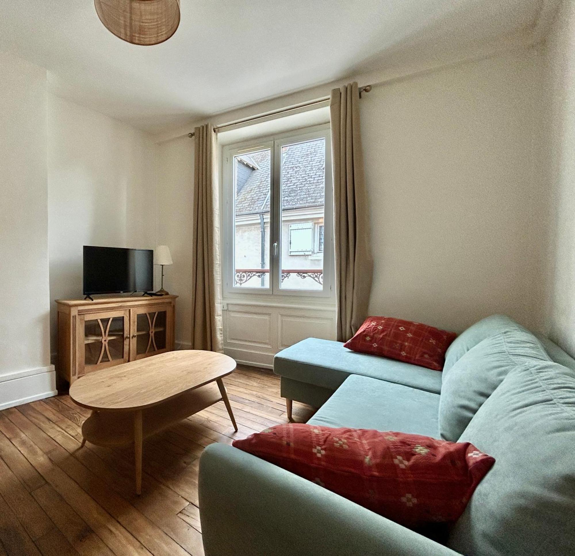 Appartement Pinede - 2 Chambres - Centre Ville Orleans Bagian luar foto